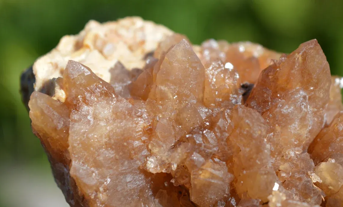 Citrine 195 grams - Bakrit, Ifrane Province, Fez-Meknes Region, Morocco - image 3