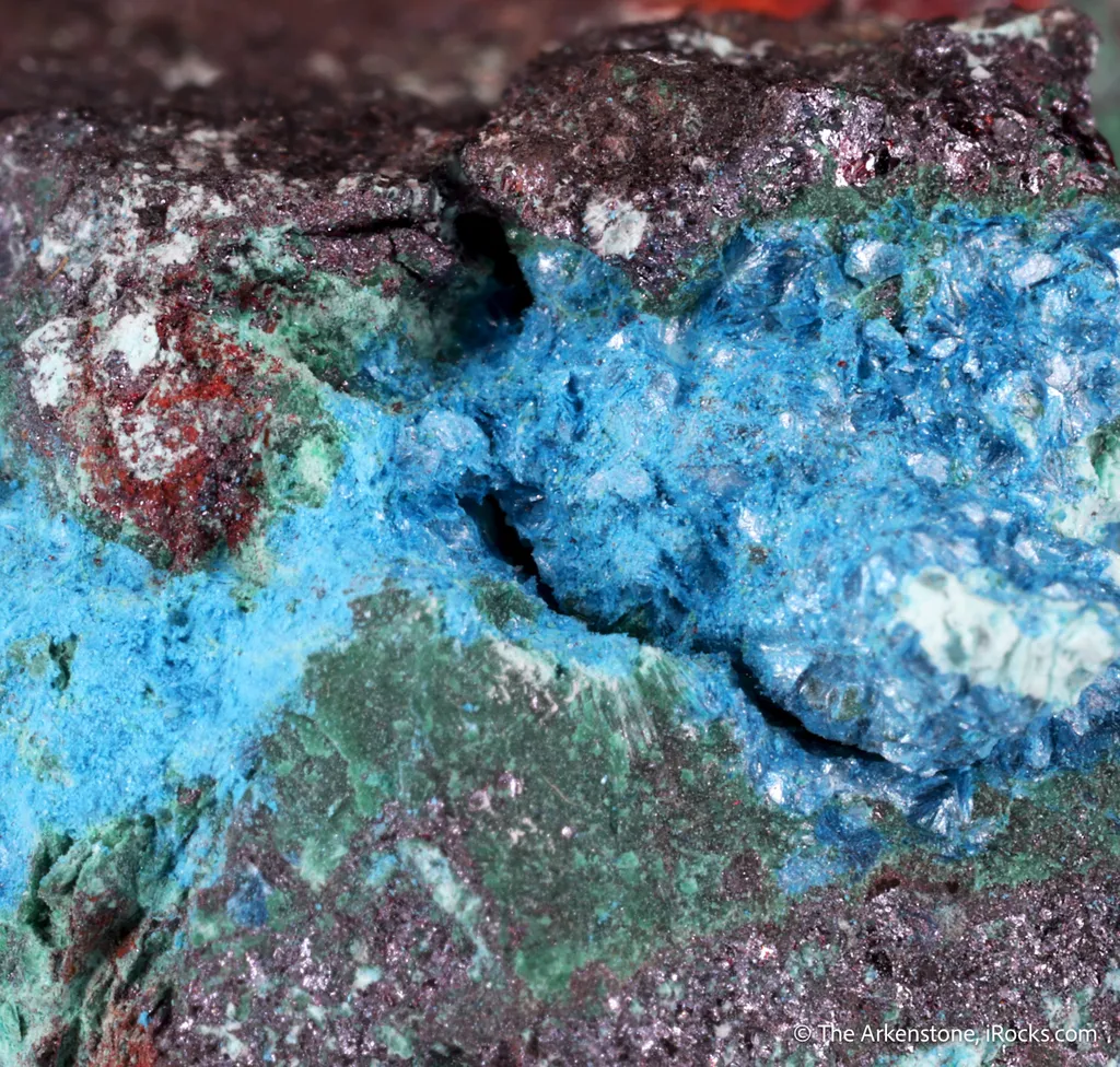 Claringbullite, Brochantite, Malachite, Cuprite - image 3