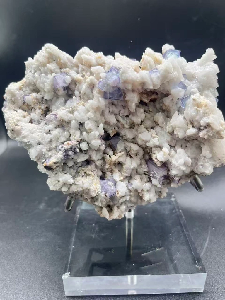 Classic Yaogangxian “Blue‑and‑White Porcelain” Fluorite, Cubic Purple‑edge Fluorite & Dolomite Association, Geological Collecting Raw Ore image
