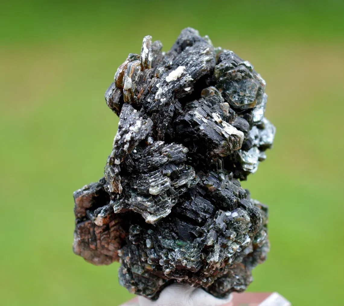 Clinochlore 103 grams - Koukouri diggings, Trantimou, Bafoulabé Circle, Kayes Region, Mali - image 4