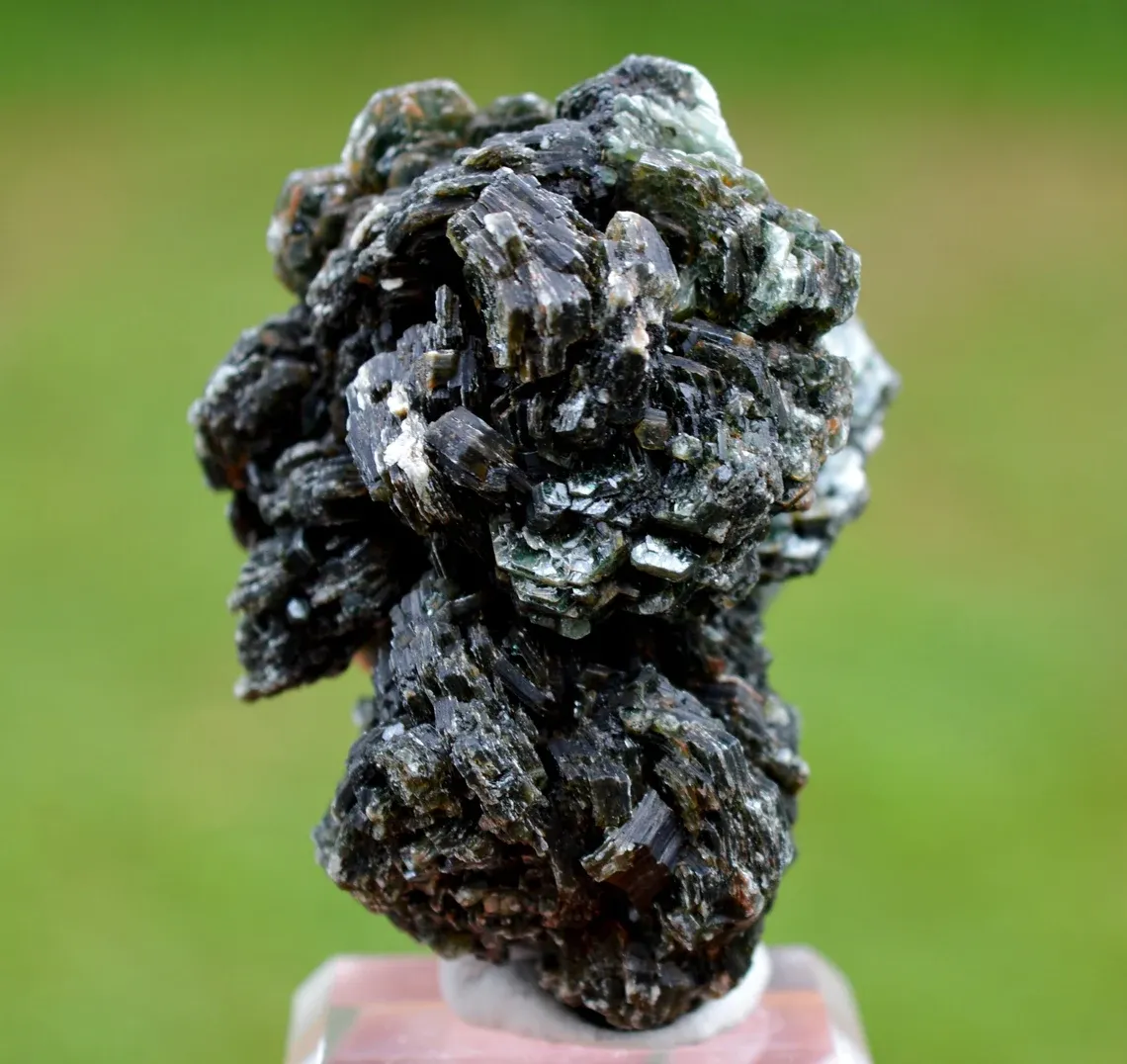 Clinochlore 103 grams - Koukouri diggings, Trantimou, Bafoulabé Circle, Kayes Region, Mali - image 3