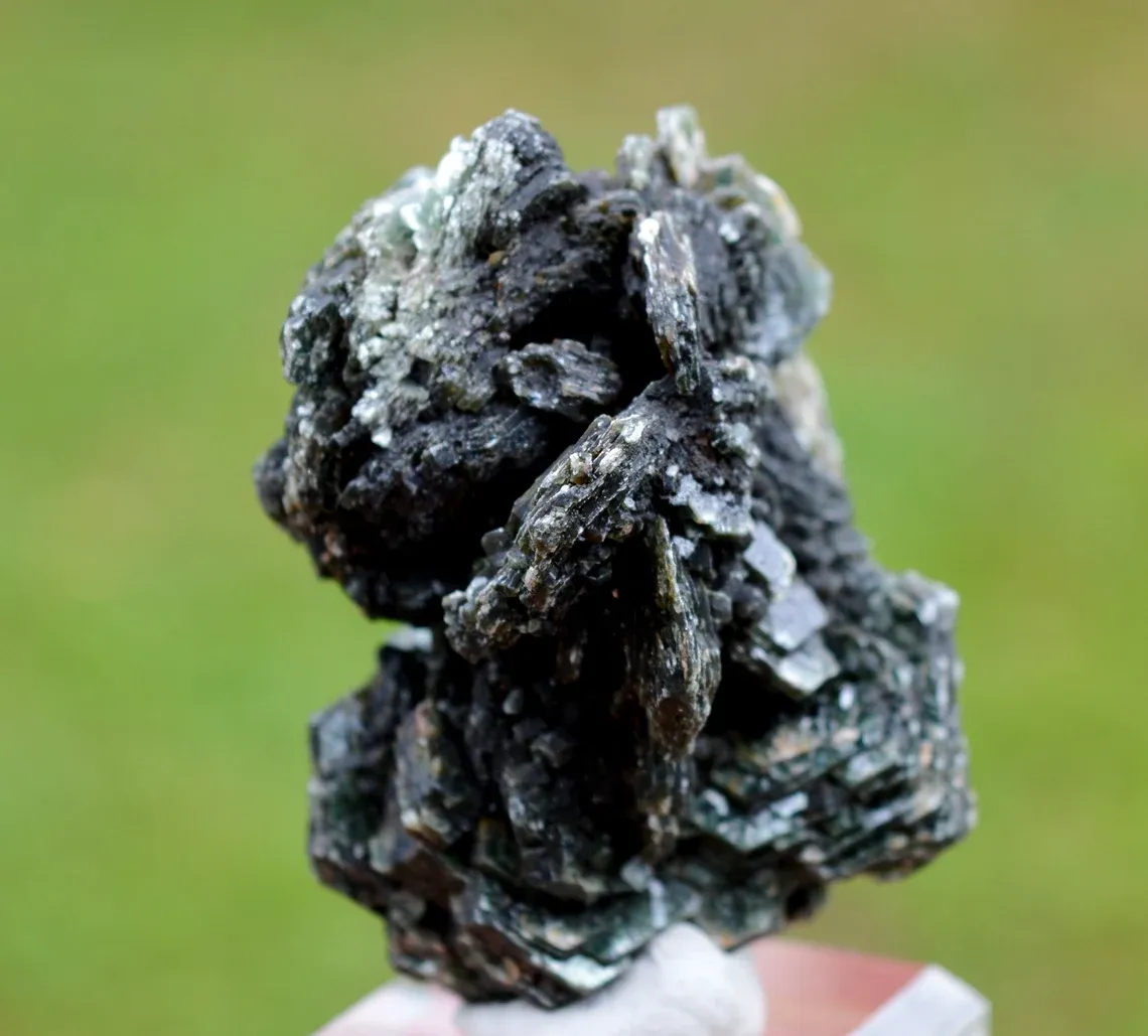 Clinochlore 103 grams - Koukouri diggings, Trantimou, Bafoulabé Circle, Kayes Region, Mali - image 2