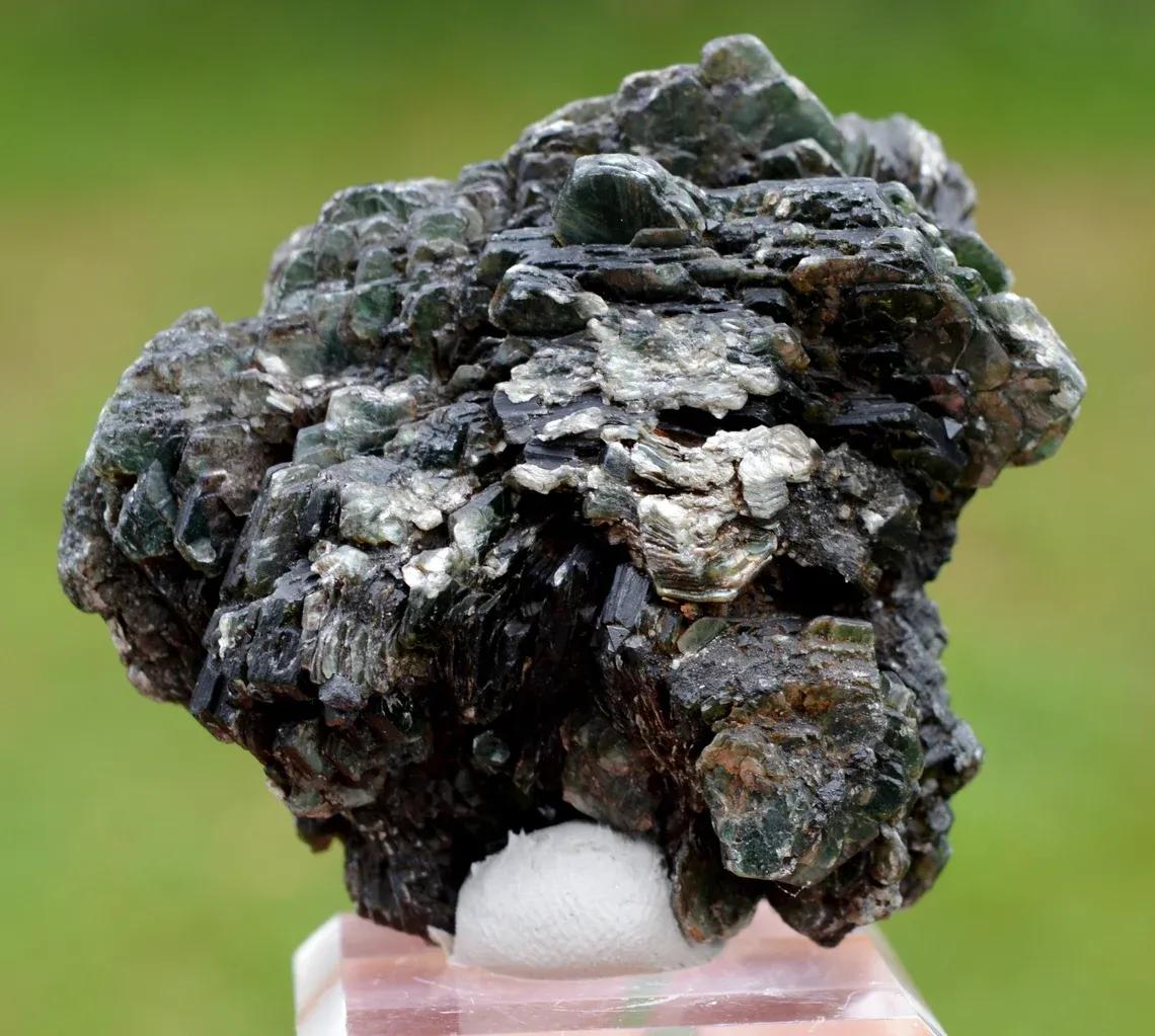 Clinochlore 117 grams - Koukouri diggings, Trantimou, Bafoulabé Circle, Kayes Region, Mali - image 4