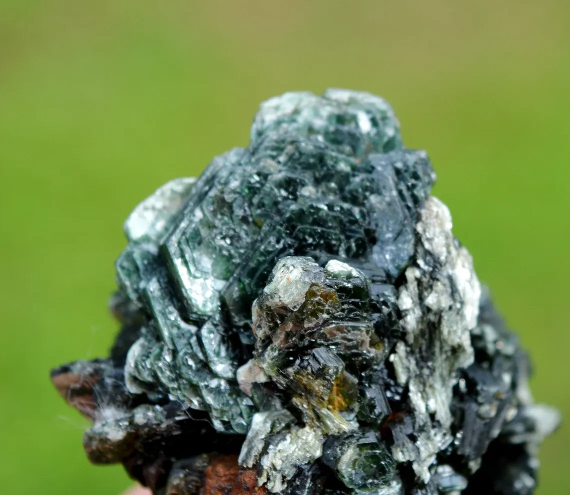 Clinochlore 130 grams - Koukouri diggings, Trantimou, Diakon, Bafoulabé Circle, Kayes Region, Mali - image 5