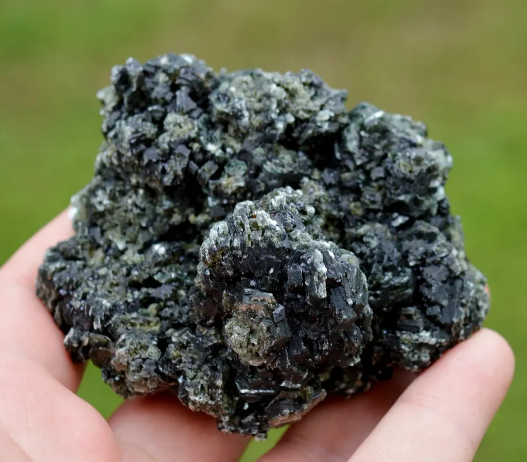 Clinochlore 213 grams - Koukouri diggings, Trantimou, Diakon, Bafoulabé Circle, Kayes Region, Mali image