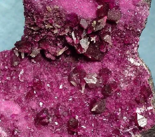 Clinochlore (Var: Chromian Clinochlore) - image 2