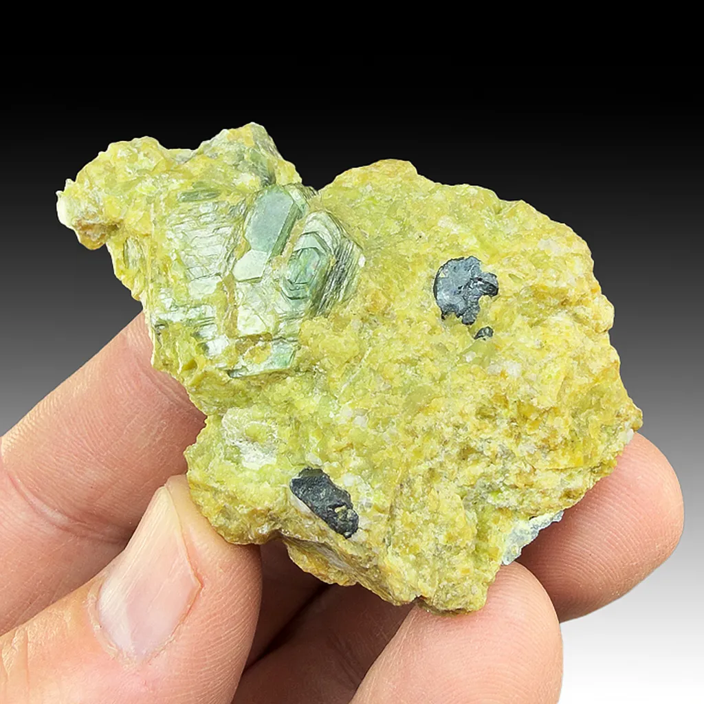 Clinochlore with Ilmenite image