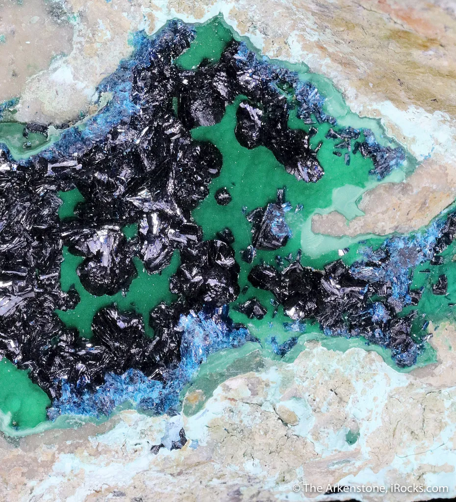 Clinoclase with Cornubite image