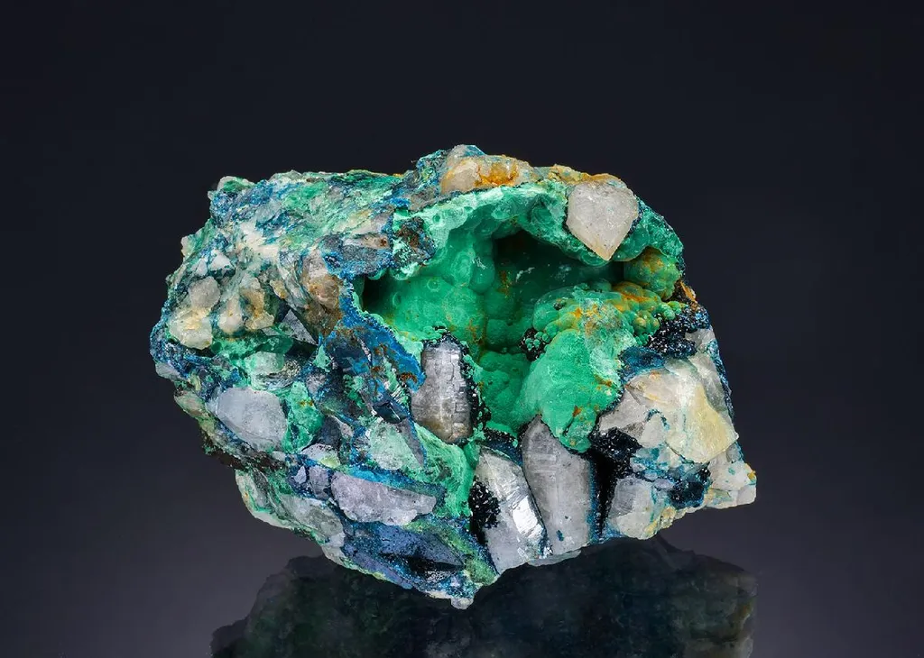 CLINOCLASE with MALACHITE image