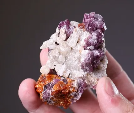 Clinohumite with Chondrodite and Spinel