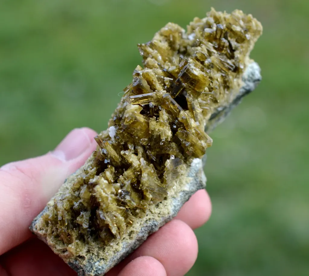 Clinozoisite 199 grams - Alchuri, Shigar Valley, Shigar District, Gilgit-Baltistan, Pakistan image