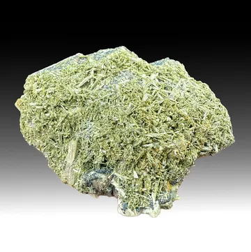 Clinozoisite with Fluorapatite (2260)