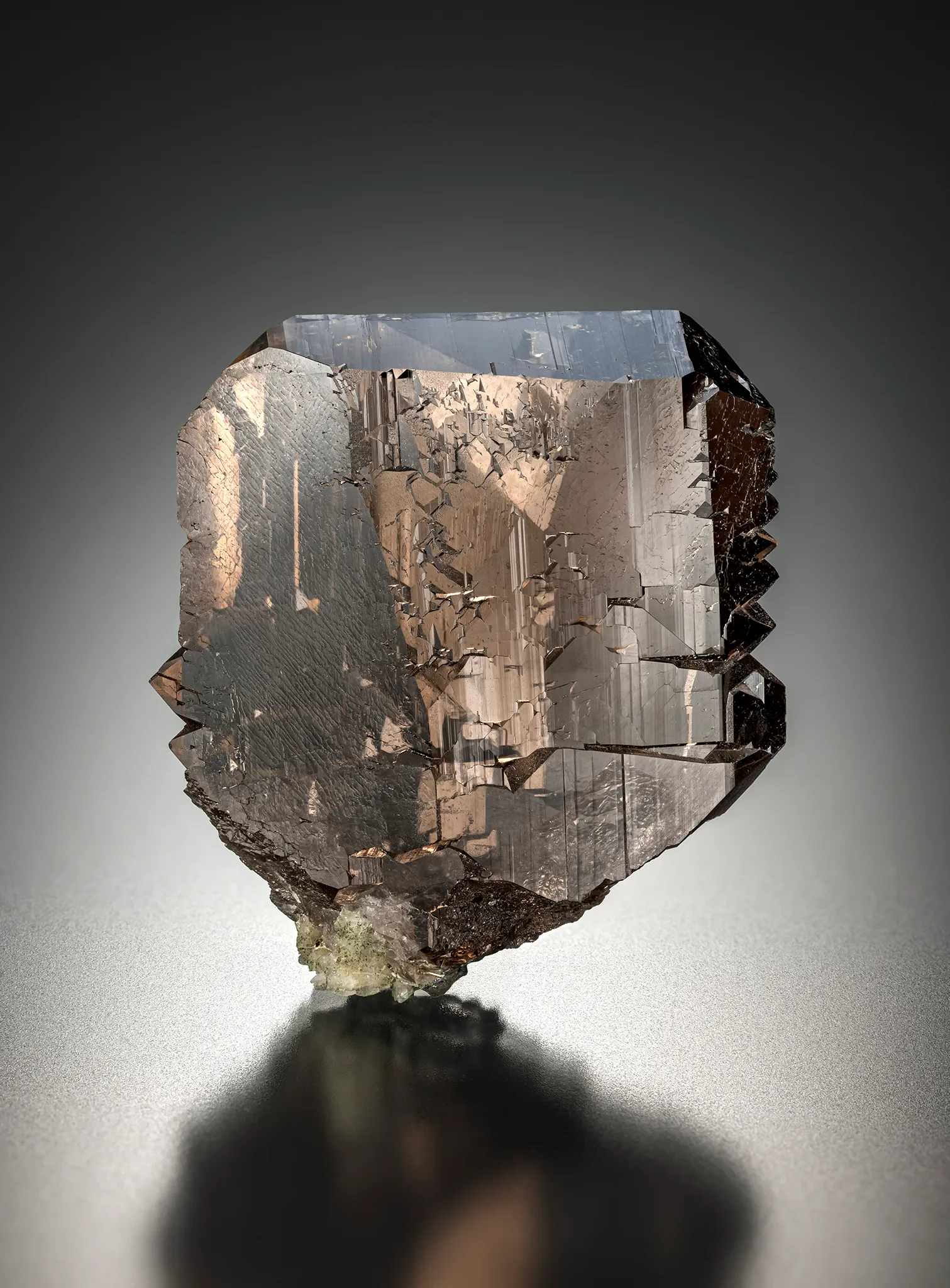 Closed Gwindel Smoky Quartz - image 1