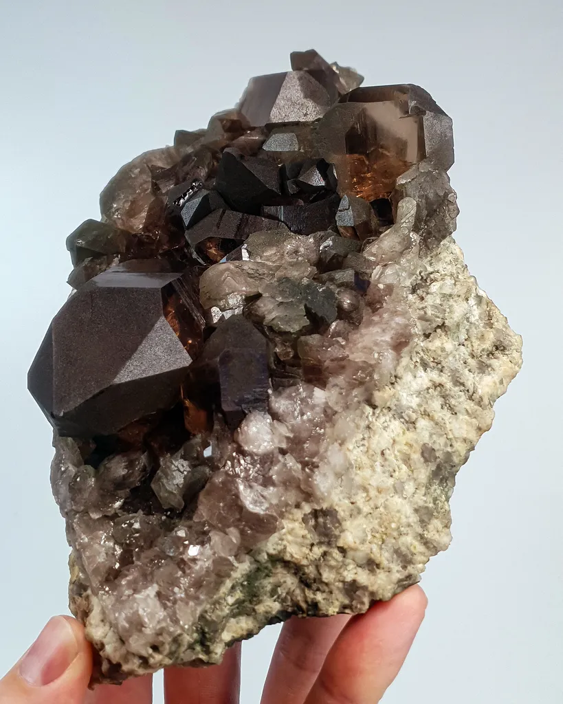 Closed Gwindel Smoky Quartz - Mont-Blanc, France - image 10