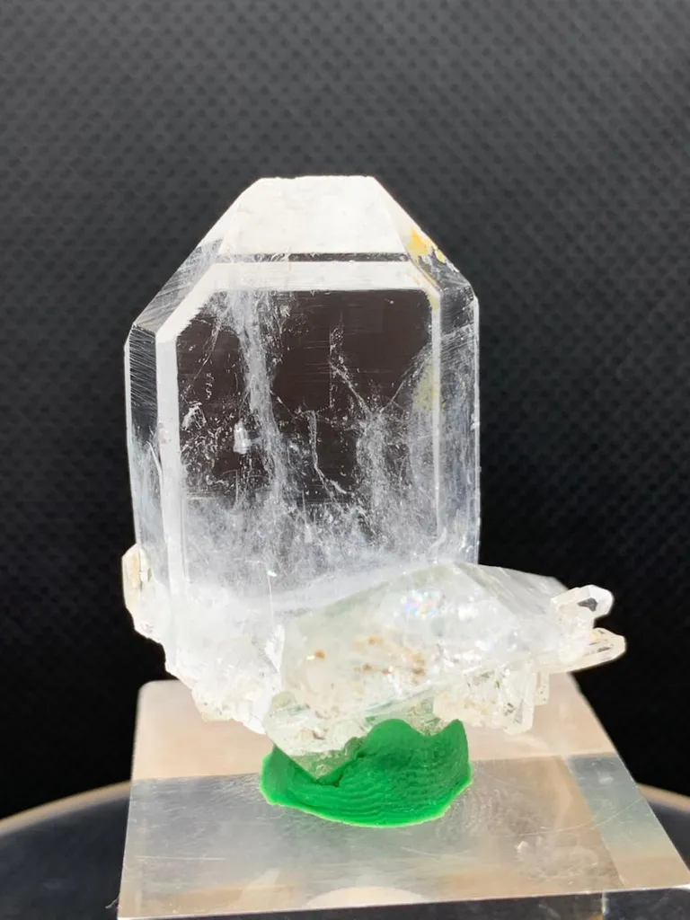 Cloudy Inclusion Faden Quartz Crystal with Baby Side Crystal 13g | 31×35×28 mm image