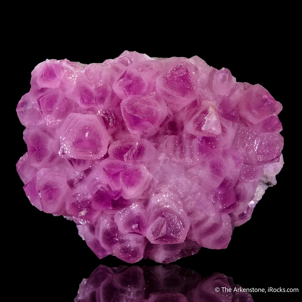 Cobalt-bearing Calcite image