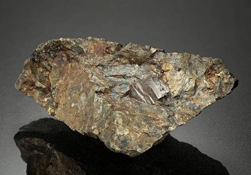 Cobaltite on Chalcopyrite - image 1
