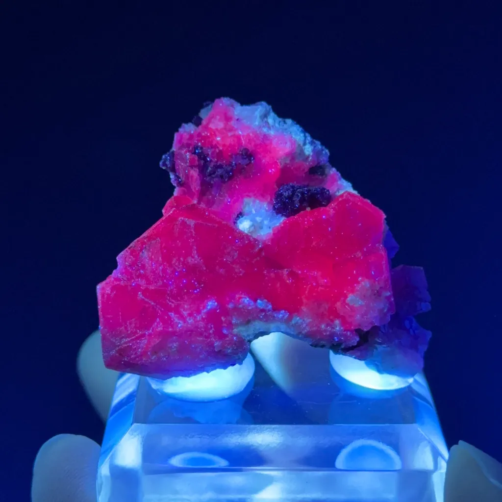 Cobaltoan Dolomite - image 2