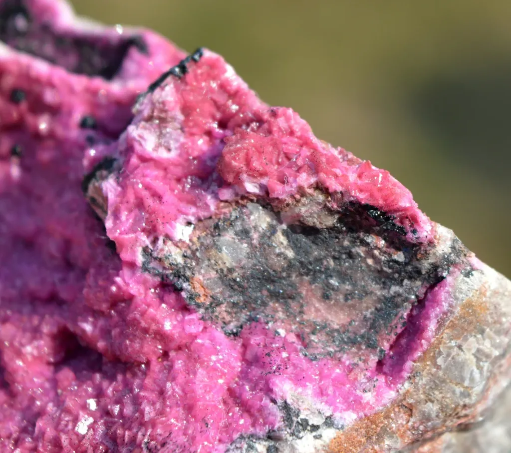 Cobaltocalcite & Heterogenite - 301 grams - Mashamba West Mine, Kolwezi mining district, DR Congo - image 4