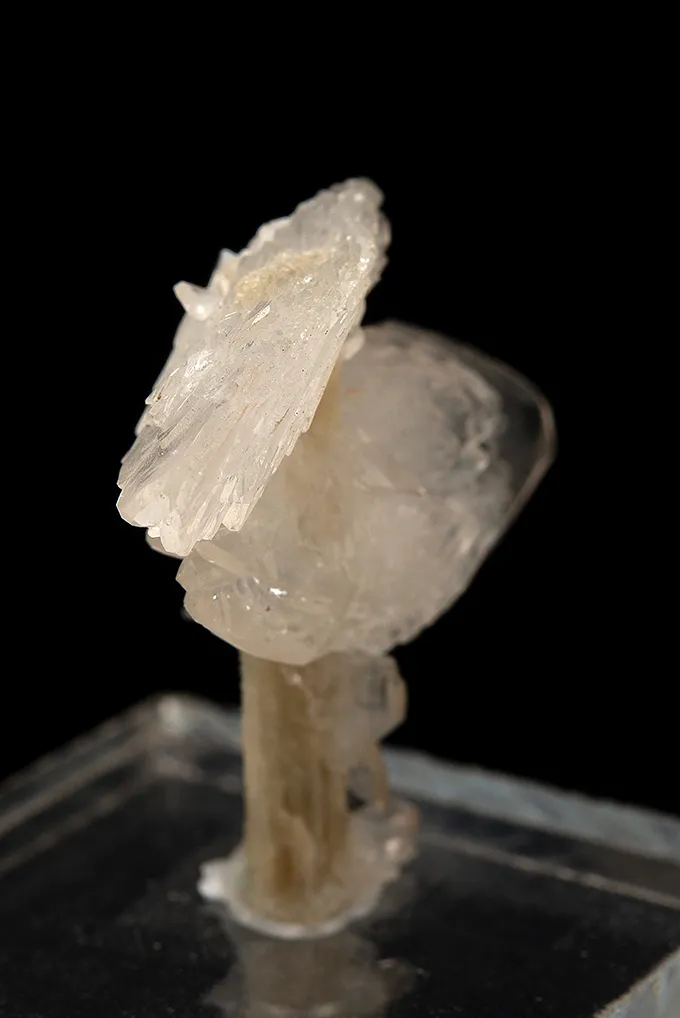 Colemanite - image 4