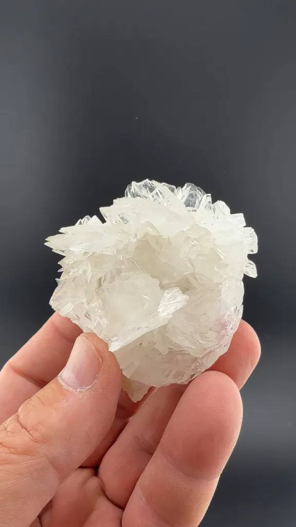 Colemanite image