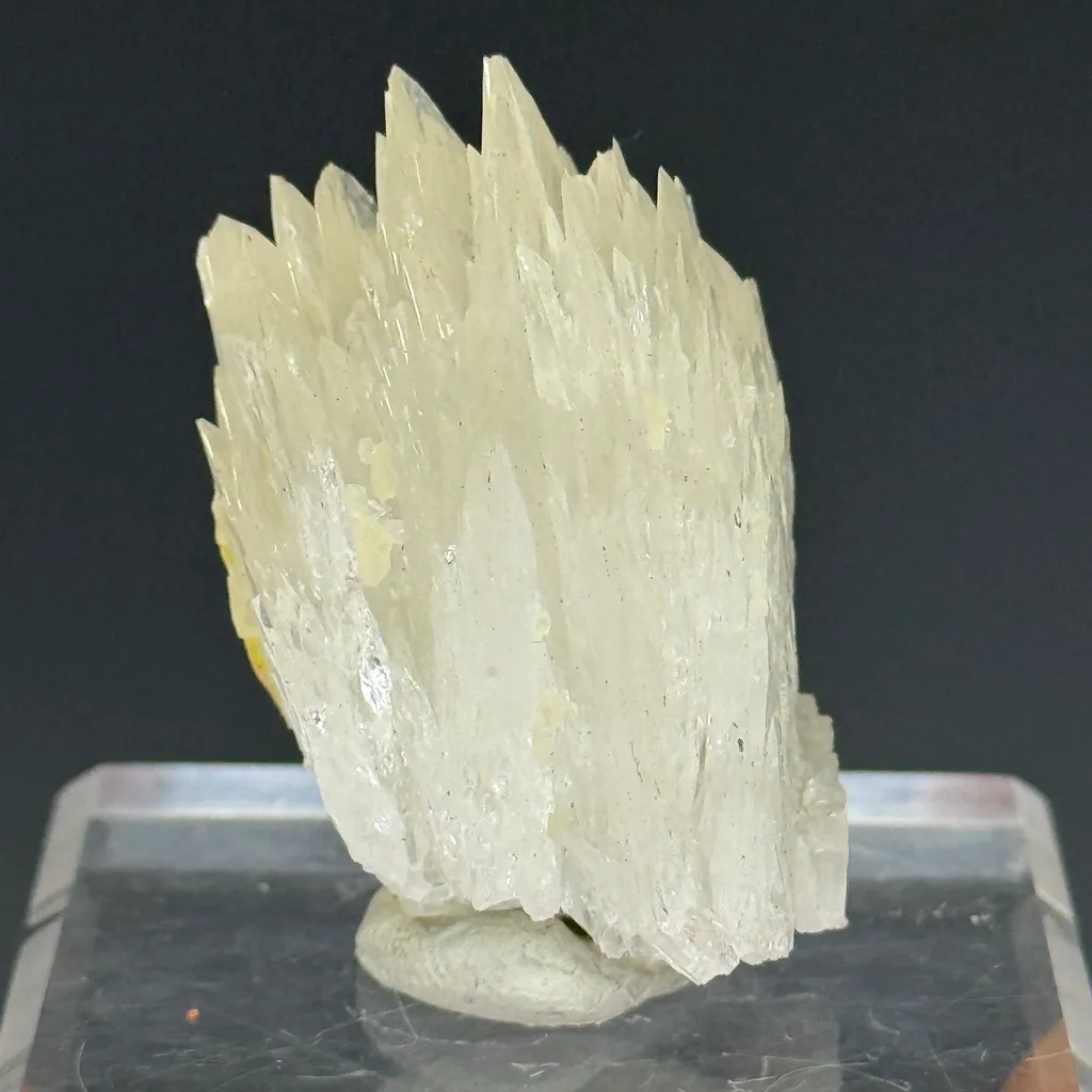 Colemanite image