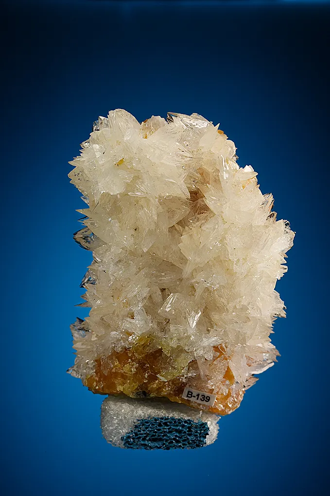 Colemanite on Calcite - image 3