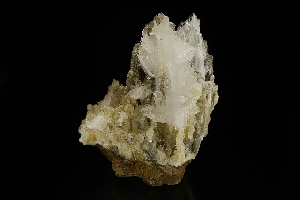Colemanite on Calcite - image 2