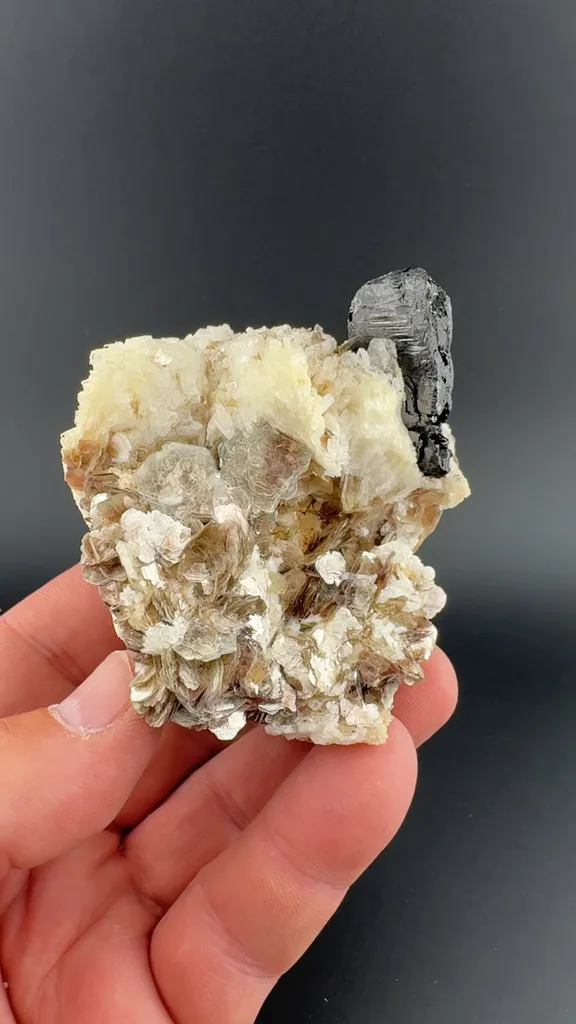 Columbite image