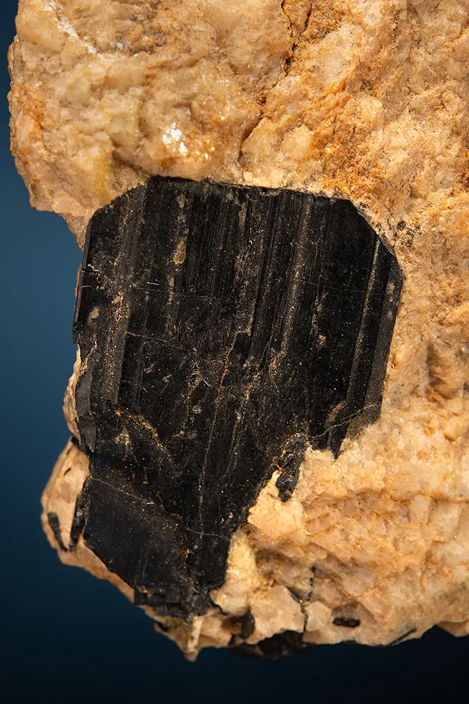 Columbite-(Fe) - image 2