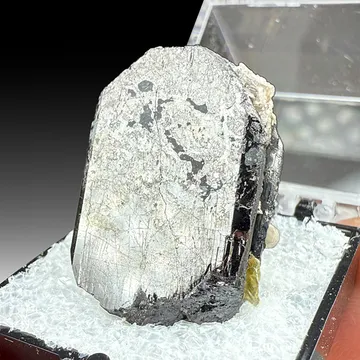 Columbite from São José da Safira, Minas Gerais, Brazil