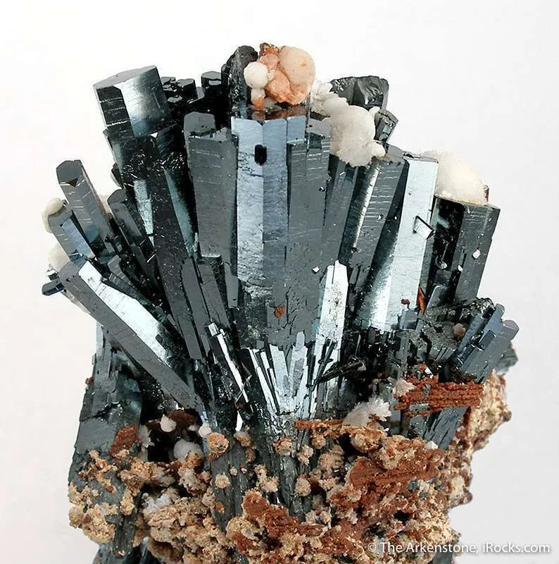 Columnar Hematite on Andradite image