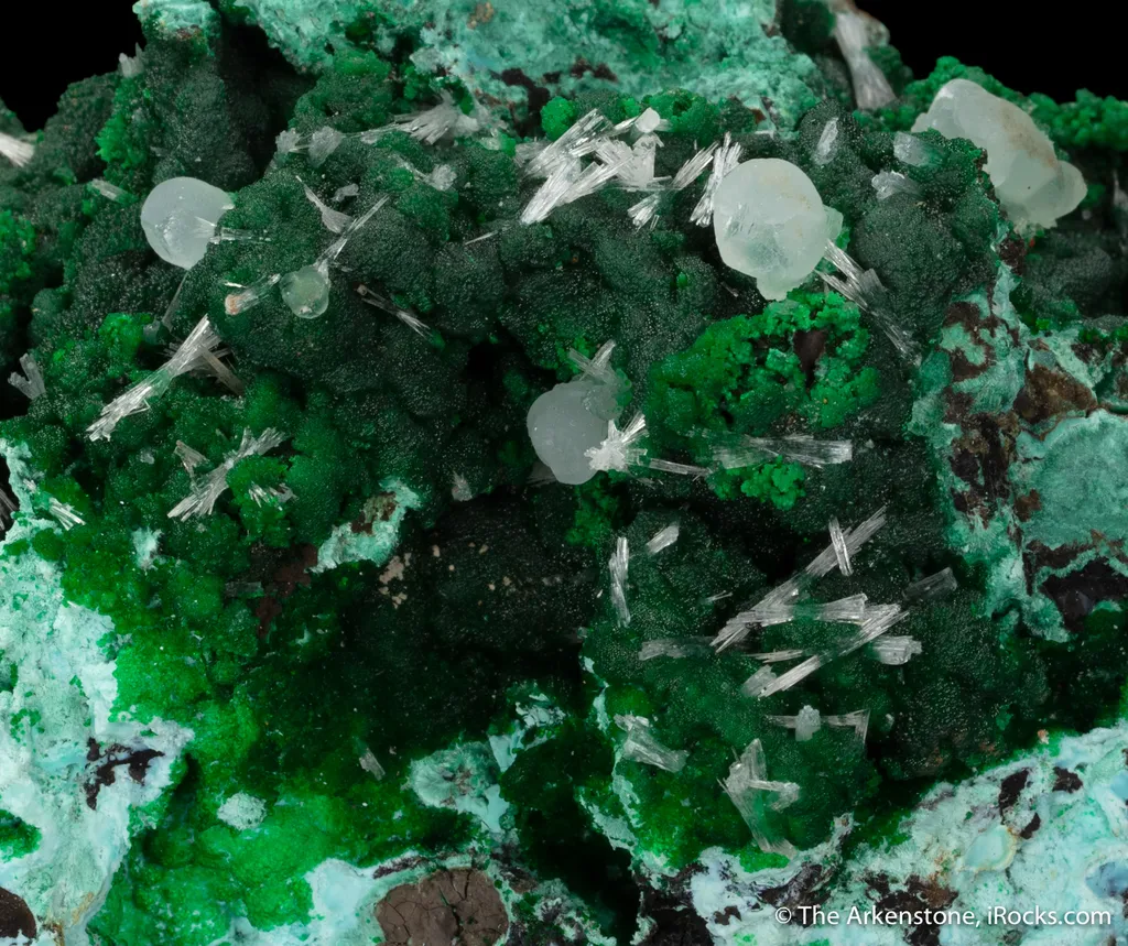 Conichalcite, Chrysocolla, Smithsonite and Aragonite - image 3