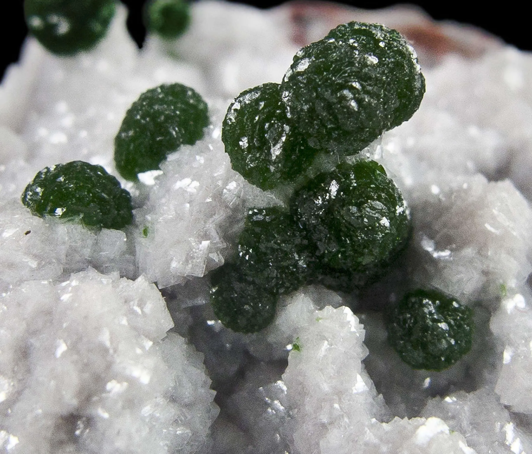 Conichalcite on Dolomite - image 3