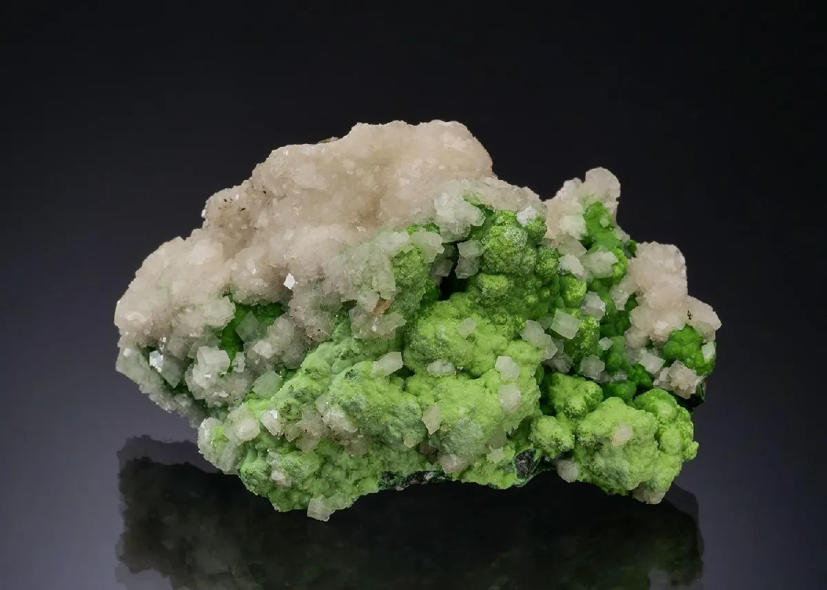 Conichalcite with Calcite - image 1