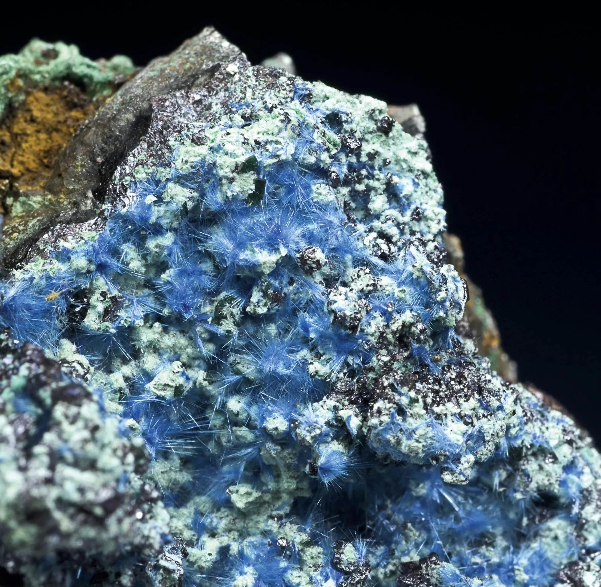 Connellite - image 1
