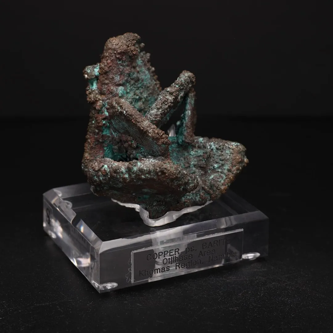 Copper ps. Barite(?) - image 2