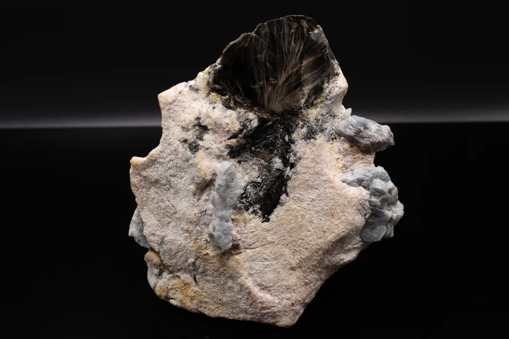 Corrundum and Biotite - image 2