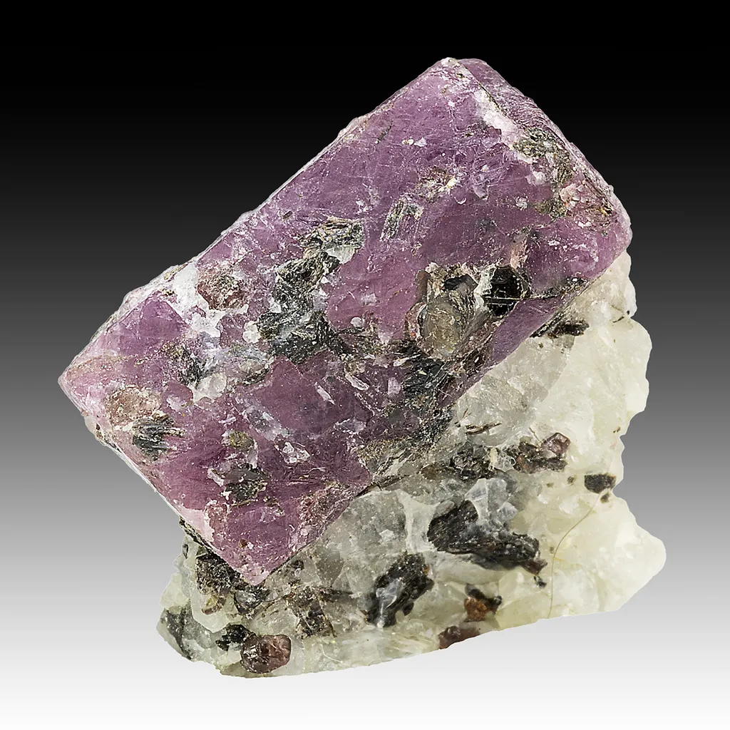 Corundum image