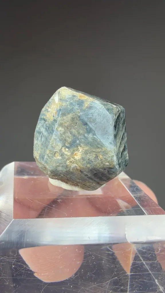 Corundum - image 2