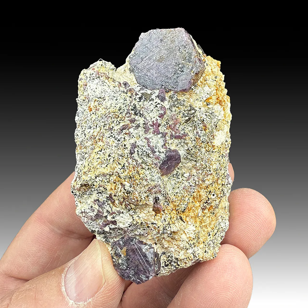 Corundum - image 1