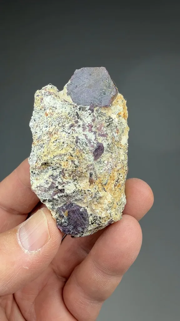 Corundum - image 2