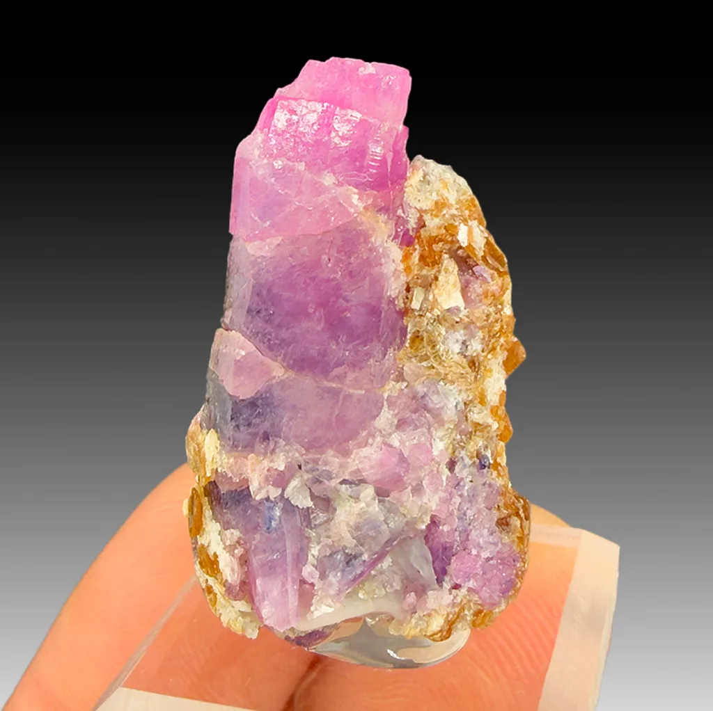Corundum - image 1