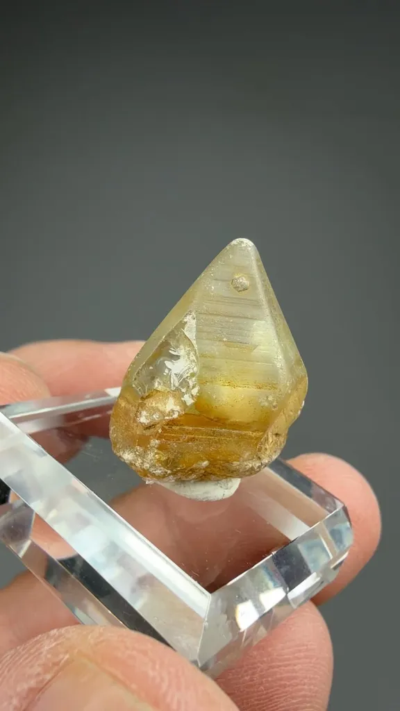 Corundum - image 2