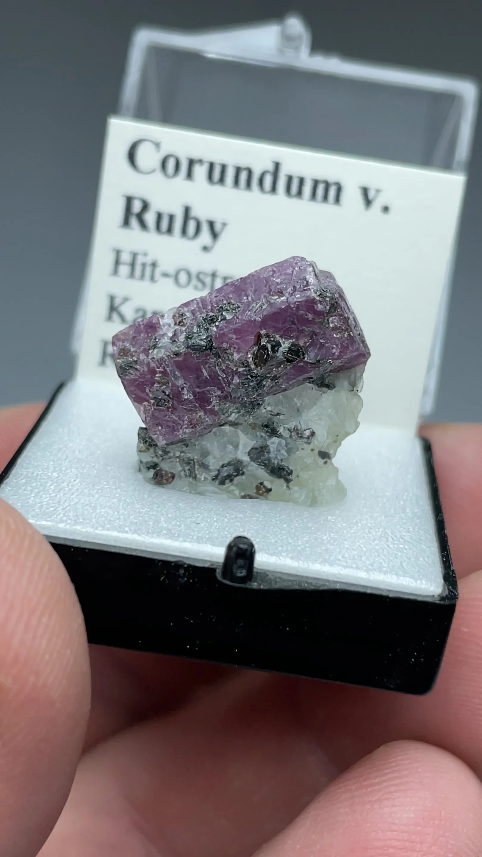 Corundum - image 2