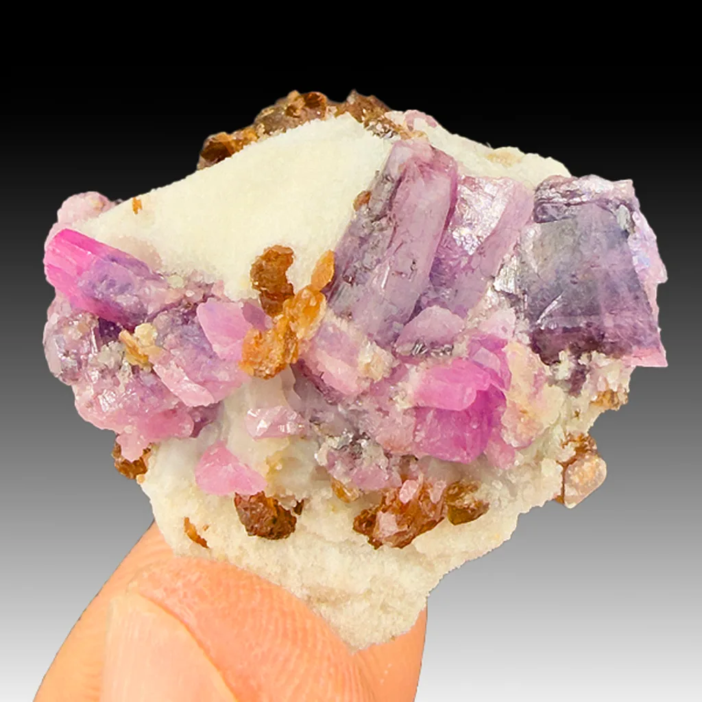 Corundum - image 1