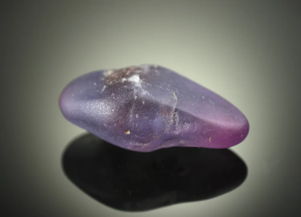 Corundum from Sri Lanka, Sabaragamuwa Province, Ratnapura image