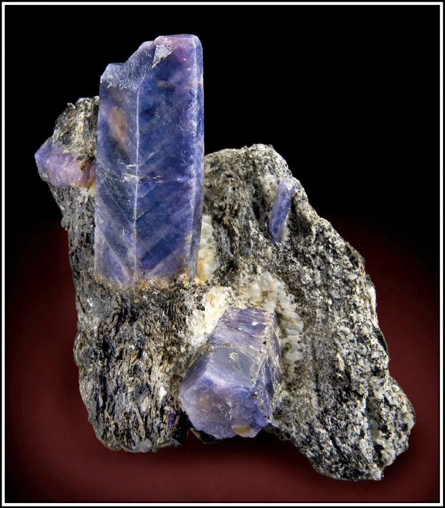 Corundum (Ruby); Corundum (Ruby); Corundum (Sapphire) - image 1