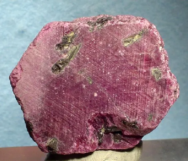 Corundum (Var: Ruby) - image 1