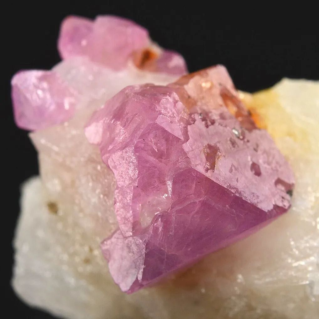 Corundum var. Ruby - image 2